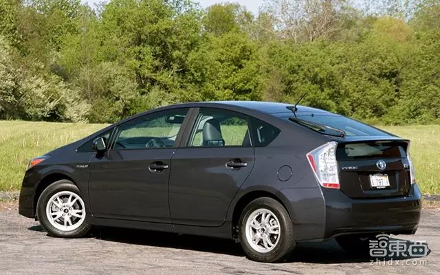 如何利用奔驰汽车的导航系统规划最佳路线？_奔驰导航的终点是哪里_奔驰导航怎么选择线路