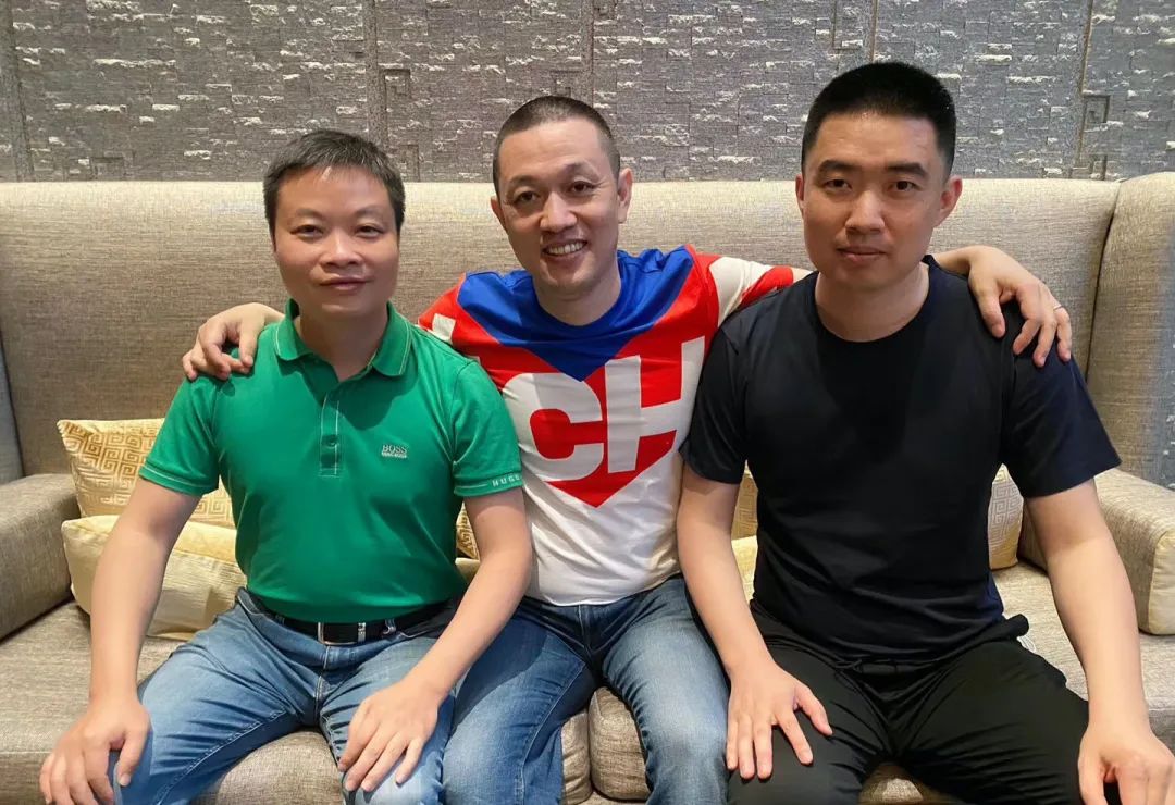 如何利用奔驰汽车的导航系统规划最佳路线？_奔驰导航兴趣点_奔驰的导航