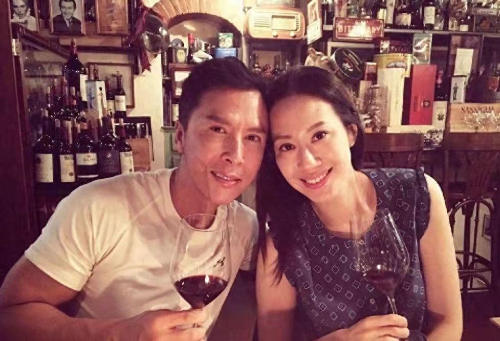 甄子丹的情感生活与家庭故事_甄子丹家庭_甄子丹情感经历