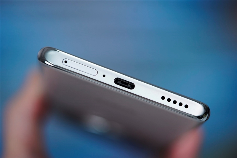 抗摔、长续航、卫星通信 荣耀X60 Pro全面评测：真正让你用得安心的耐用神机