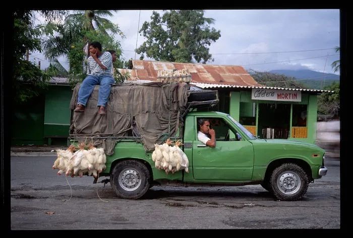 保时捷电动战略再爆猛料_保时捷的未来：电动化与智能科技_保时捷设计电动车