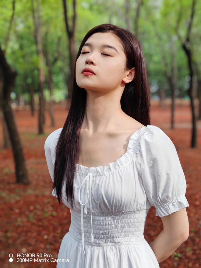 荣耀与传统相机的对比评测_荣耀哪个系列照相好_荣耀的相机是什么牌子