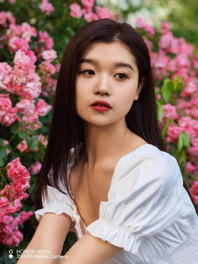 荣耀哪个系列照相好_荣耀的相机是什么牌子_荣耀与传统相机的对比评测