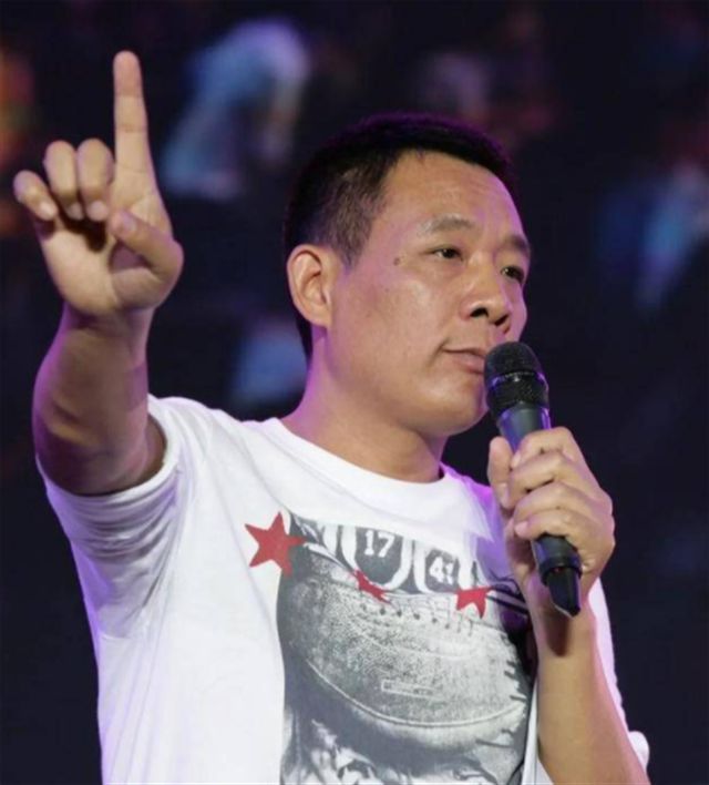 服务于顾客，胖东来如何做好行业标杆_胖东来服务创新举措_胖东来服务细节标准