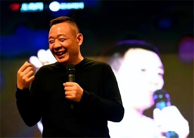 胖东来服务细节标准_服务于顾客，胖东来如何做好行业标杆_胖东来服务创新举措