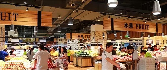 服务于顾客，胖东来如何做好行业标杆_胖东来服务细节标准_胖东来服务创新举措