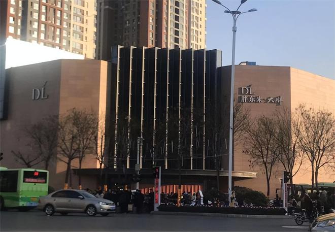 胖东来服务细节标准_服务于顾客，胖东来如何做好行业标杆_胖东来服务创新举措