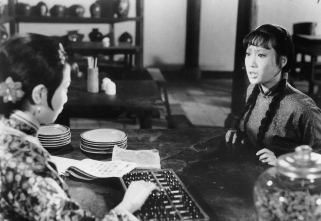 洪金宝武术_洪金宝的武术与电影生涯回顾_洪金宝武术指导的电影