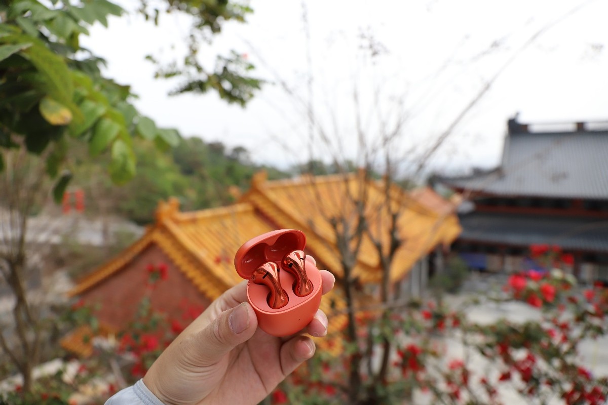 评测华为FreeBuds：耳机音质与舒适度_华为耳机舒适度好吗_华为耳机舒服吗