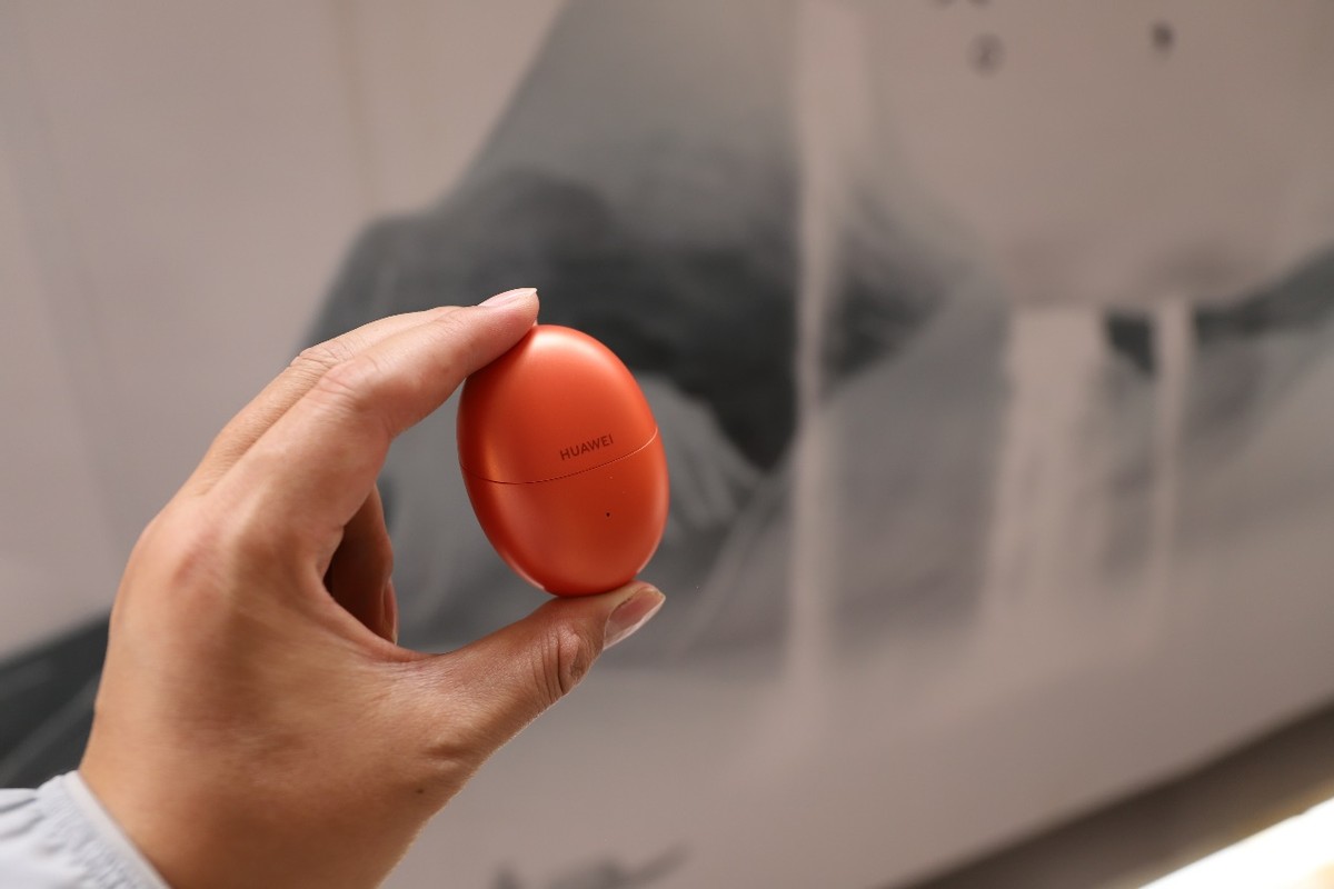 华为耳机舒服吗_华为耳机舒适度好吗_评测华为FreeBuds：耳机音质与舒适度