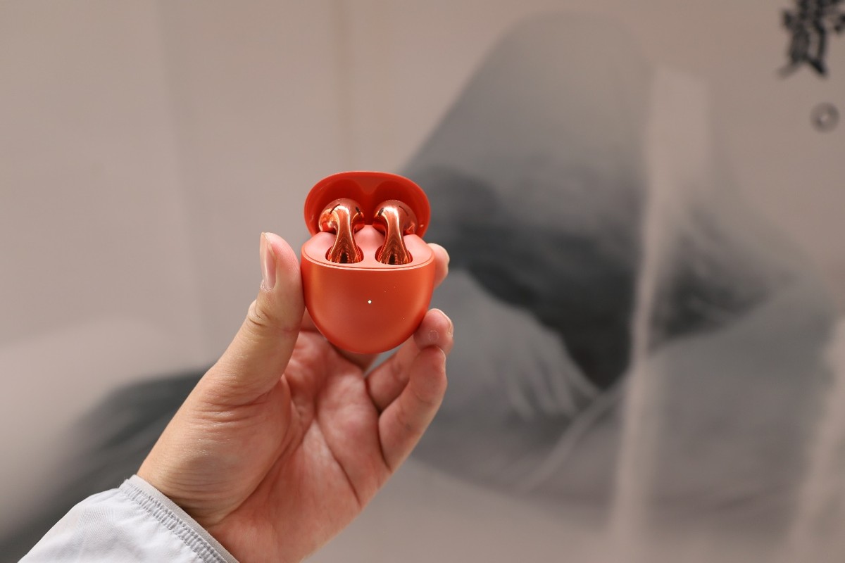 评测华为FreeBuds：耳机音质与舒适度_华为耳机舒服吗_华为耳机舒适度好吗