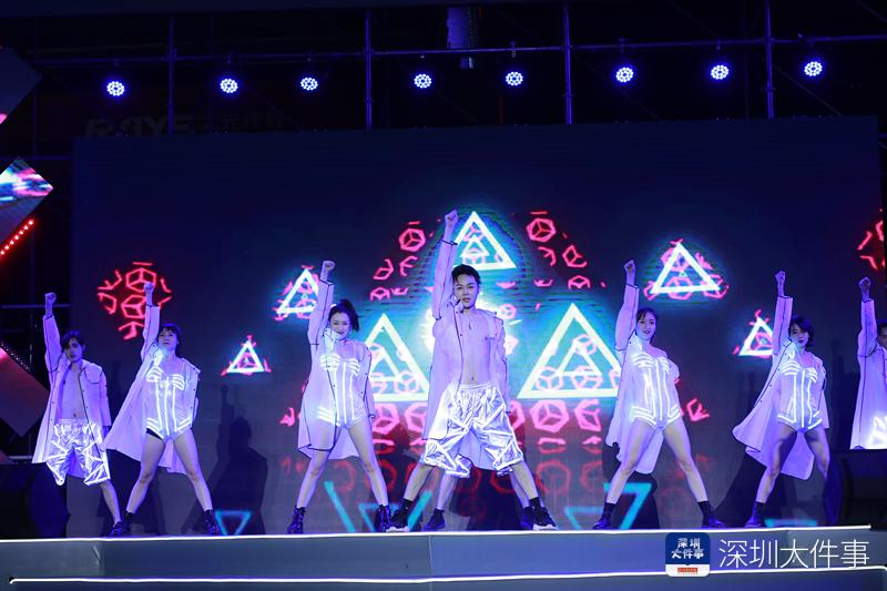 无人机的编程与表演艺术的结合_编程无人机比赛视频_无人机表演编程