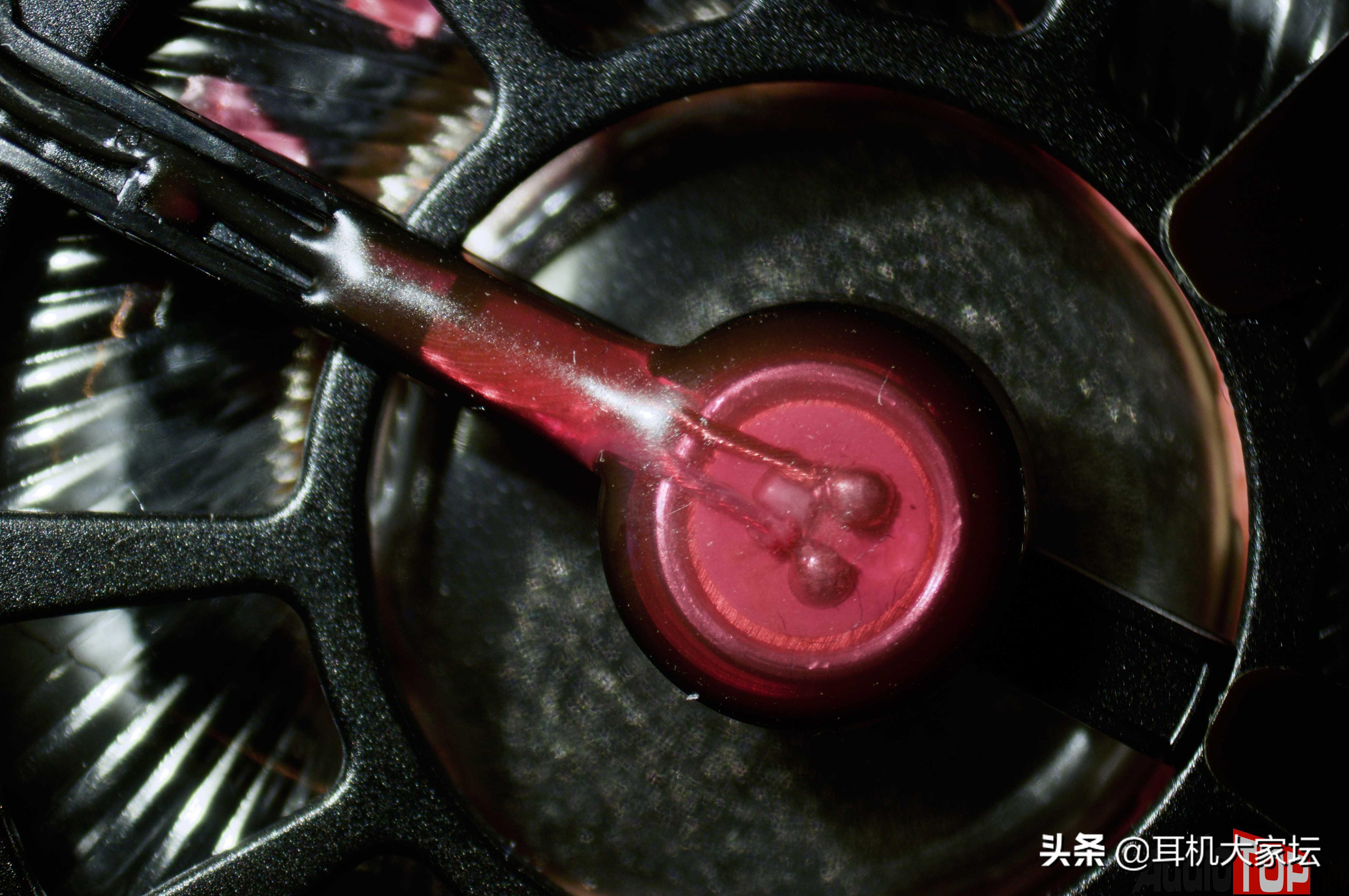 华为耳机深度评测_华为耳机舒适度好吗_评测华为FreeBuds：耳机音质与舒适度