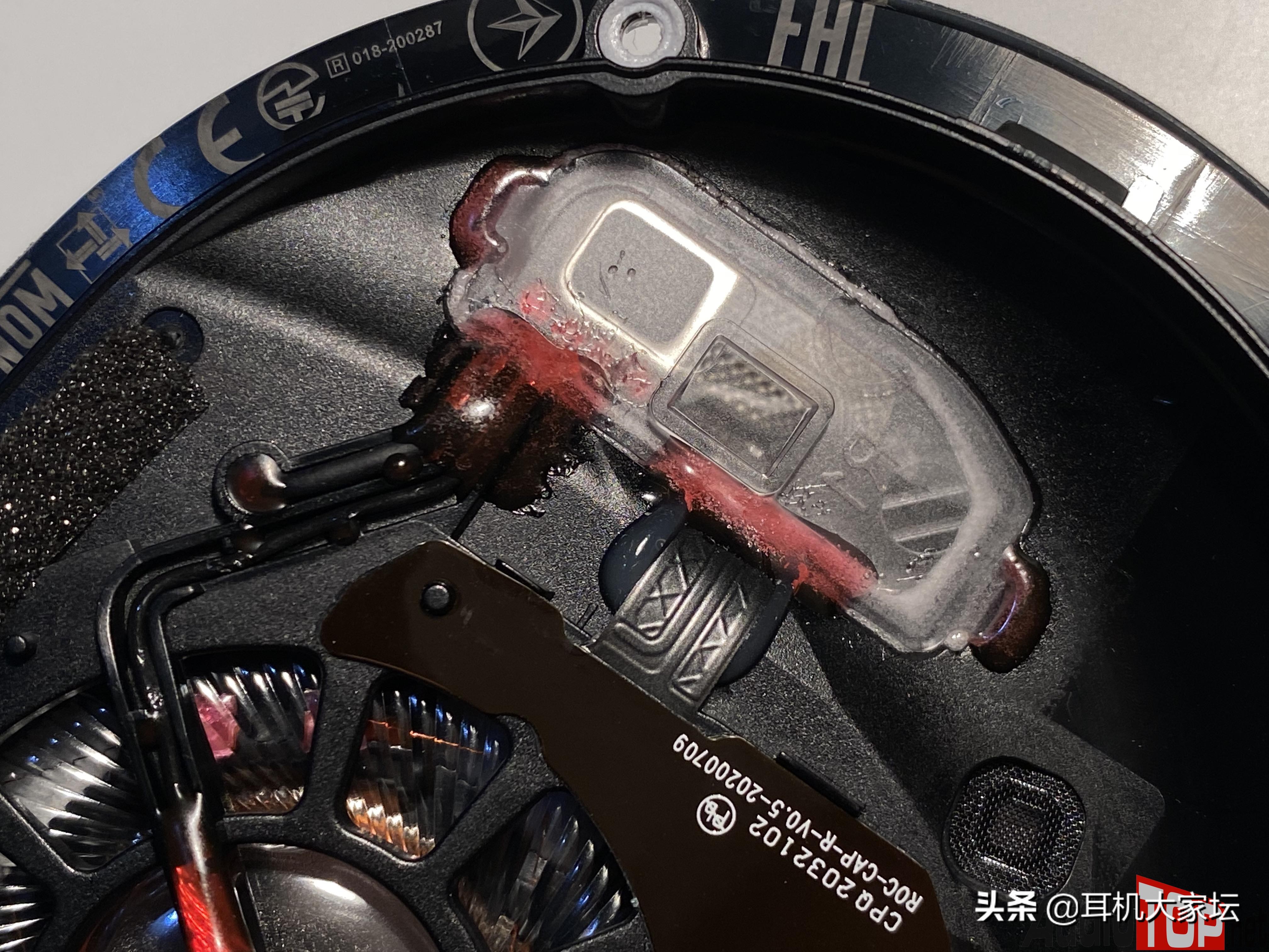 评测华为FreeBuds：耳机音质与舒适度_华为耳机深度评测_华为耳机舒适度好吗