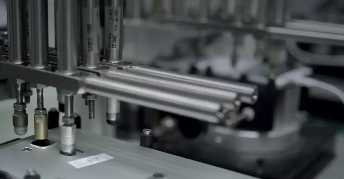 品牌故事：华为手机的品质提升之路_华为之路就是强国之路_华为之路任重道远