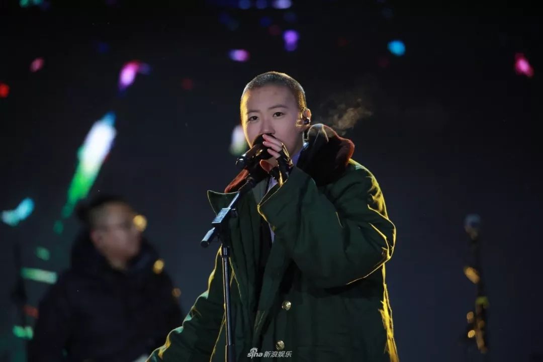 王菲精彩演唱会_王菲在即将举行的音乐会中确保完美演出_王菲演出视频