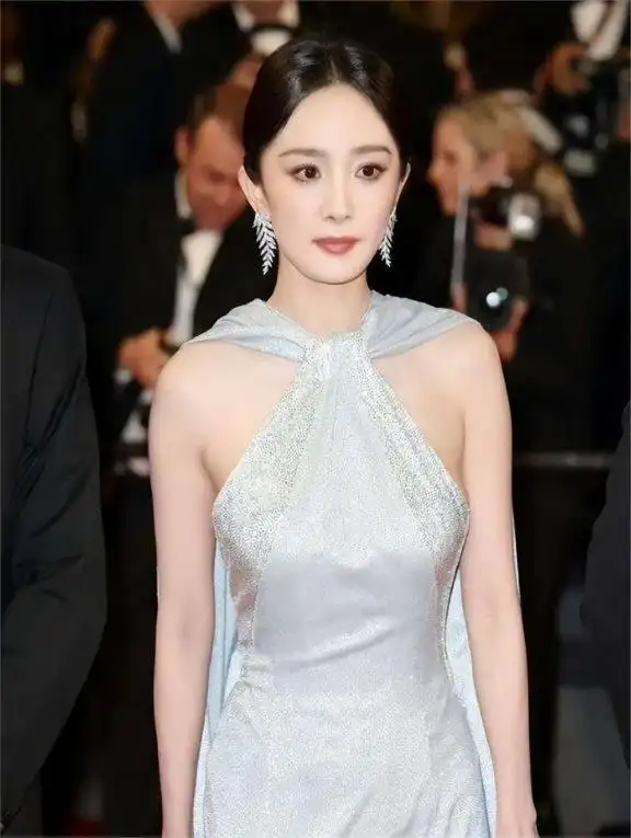 张敏的时尚风格与红毯魅力_张敏的时尚风格与红毯魅力_张敏的时尚风格与红毯魅力