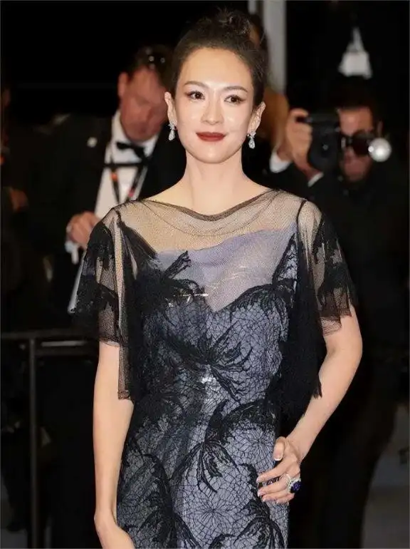 张敏的时尚风格与红毯魅力_张敏的时尚风格与红毯魅力_张敏的时尚风格与红毯魅力