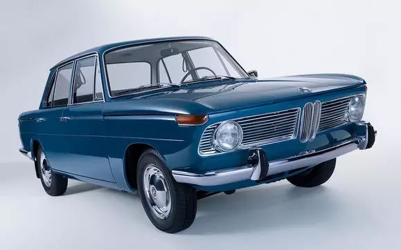 典范2021款自动进取型_为什么全新BMW 5系是中大型豪华轿车的安全典范？_为什么全新BMW 5系是中大型豪华轿车的安全典范？