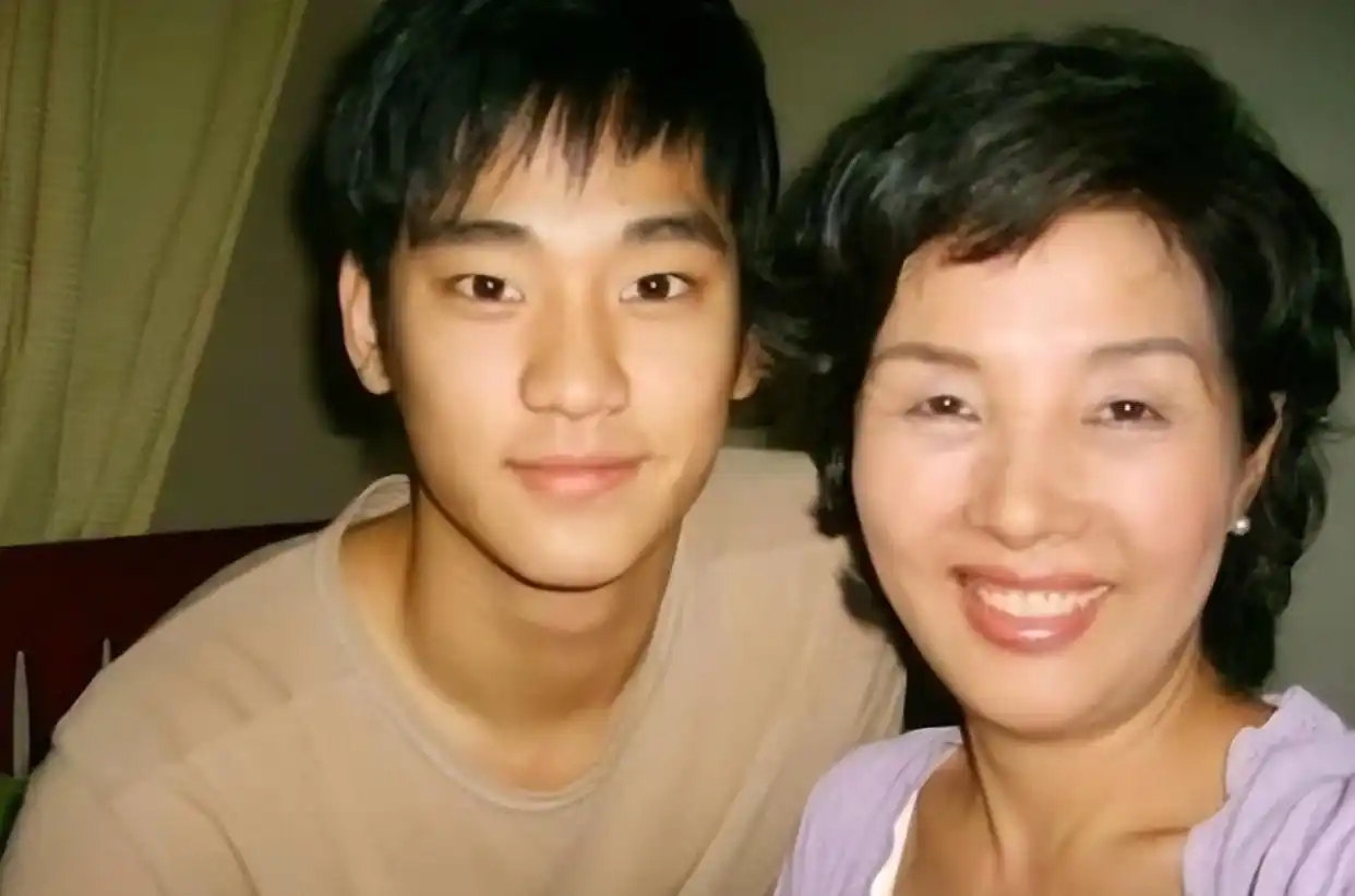 童星金贤秀现在身高_金秀贤ui_演艺事业的起步：金秀贤的早年经历