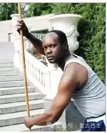 元彪精彩的武打片段_元彪武术指导哪些电影_元彪的武术训练与日常生活