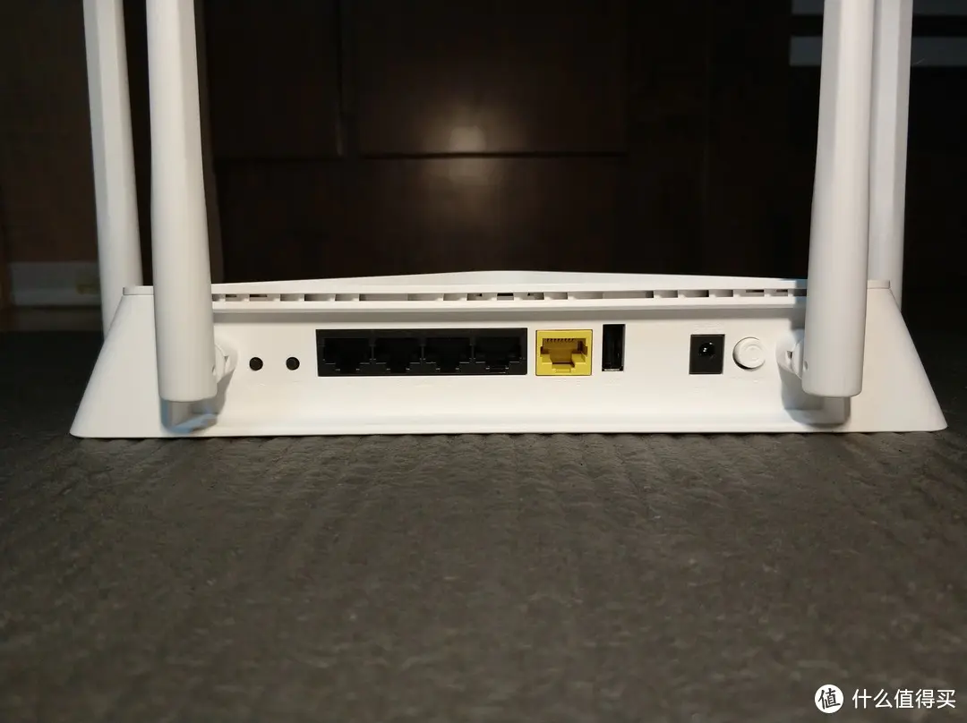 简单易用的选择 D-Link DIR-823pro无线智能路由器 评测