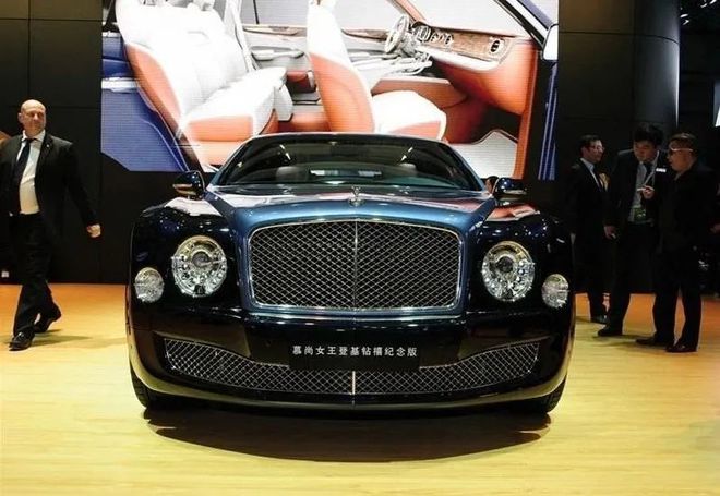 宾利的寓意和设计理念_宾利的logo寓意_宾利，奢侈品与汽车艺术的象征