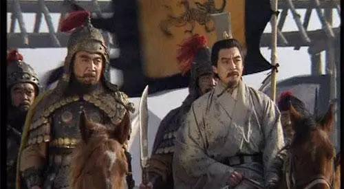 贾诩的智略与谋略分析_贾诩的智谋_智谋三国志贾诩怎么搭配