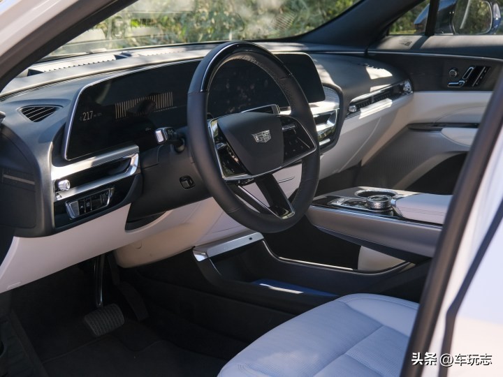 凯迪拉克2022款什么时候出_2023年凯迪拉克新车型全面评测_21年凯迪拉克新款
