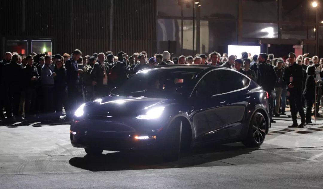 Model Y的创新安全设计与市场表现_Model Y的创新安全设计与市场表现_Model Y的创新安全设计与市场表现