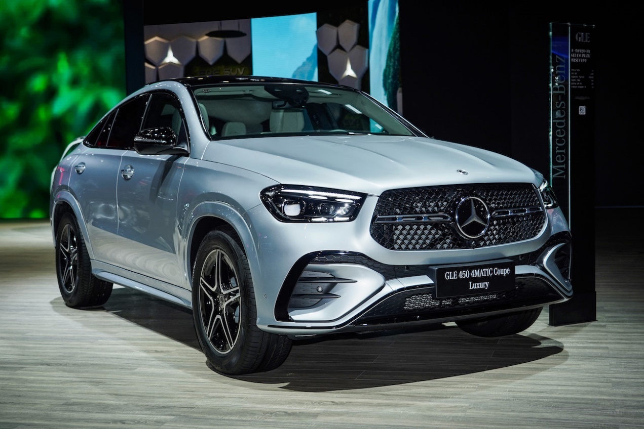 奔驰全球销售体验网络客户服务_奔驰品牌体验平台_奔驰的全球销售网络与客户体验