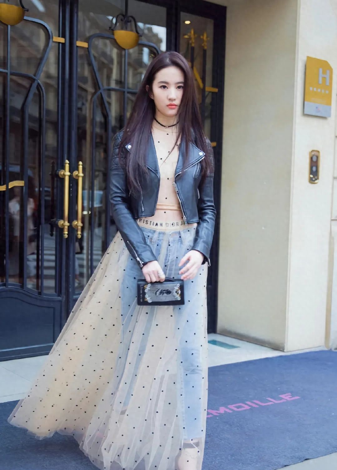 刘亦菲转型_刘亦菲的自我突破与创新_刘亦菲新形象