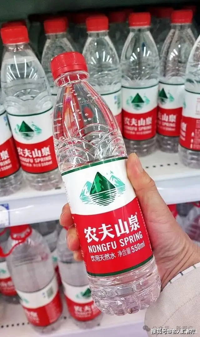 饮水现状与前景_钟睒睒对中国饮水市场的影响_饮水受污染会引起哪类疾病