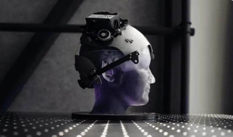 2025年展望：马斯克确认Neuralink将首次为20至30名患者实施脑机接口植入手术_脑部植入_脑机接口植入技术的植入期限是