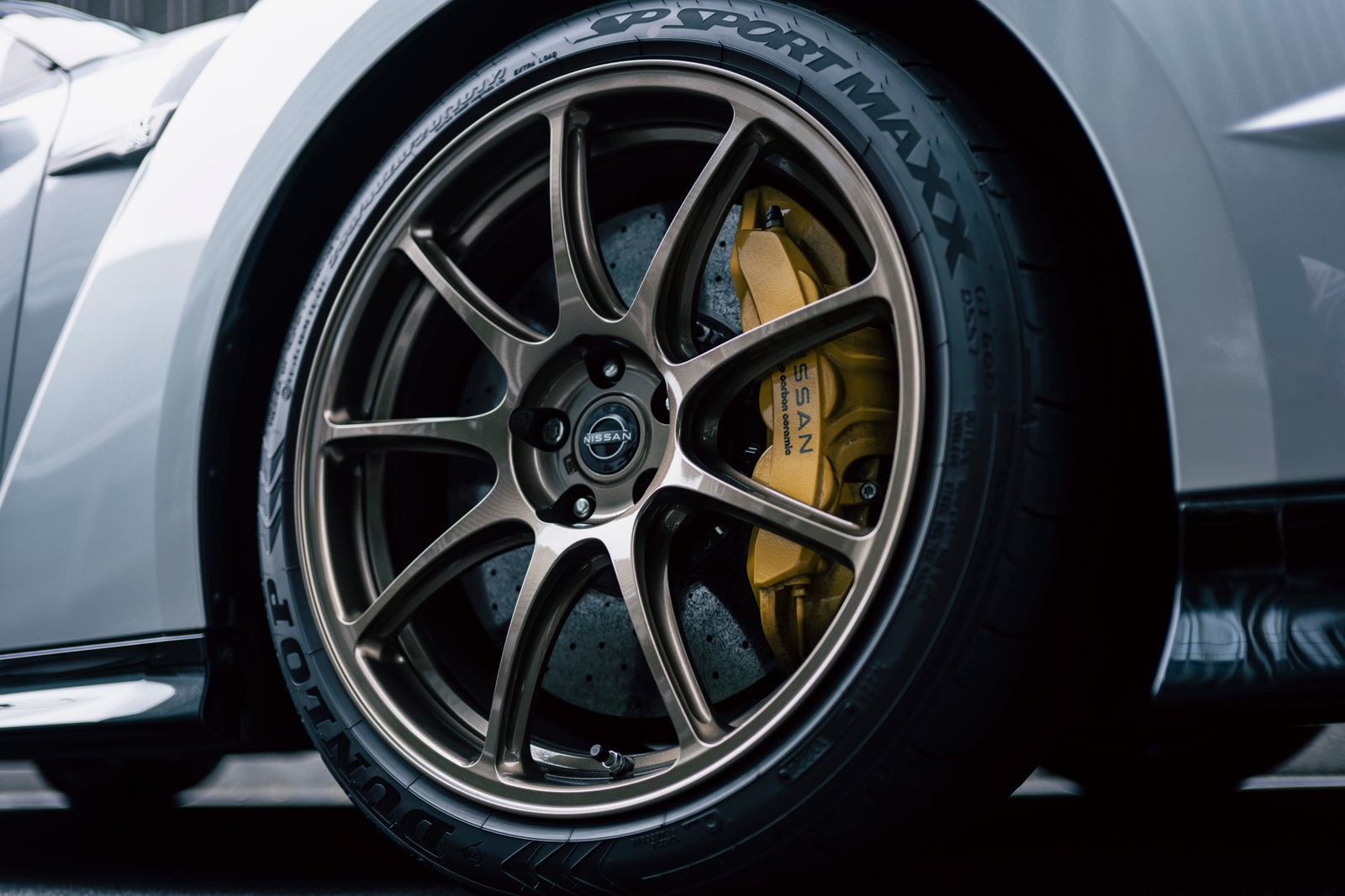 驾驶证可以驾驶的车型_迈凯伦的运动版车型与驾驶乐趣_迈锐宝主驾驶异响