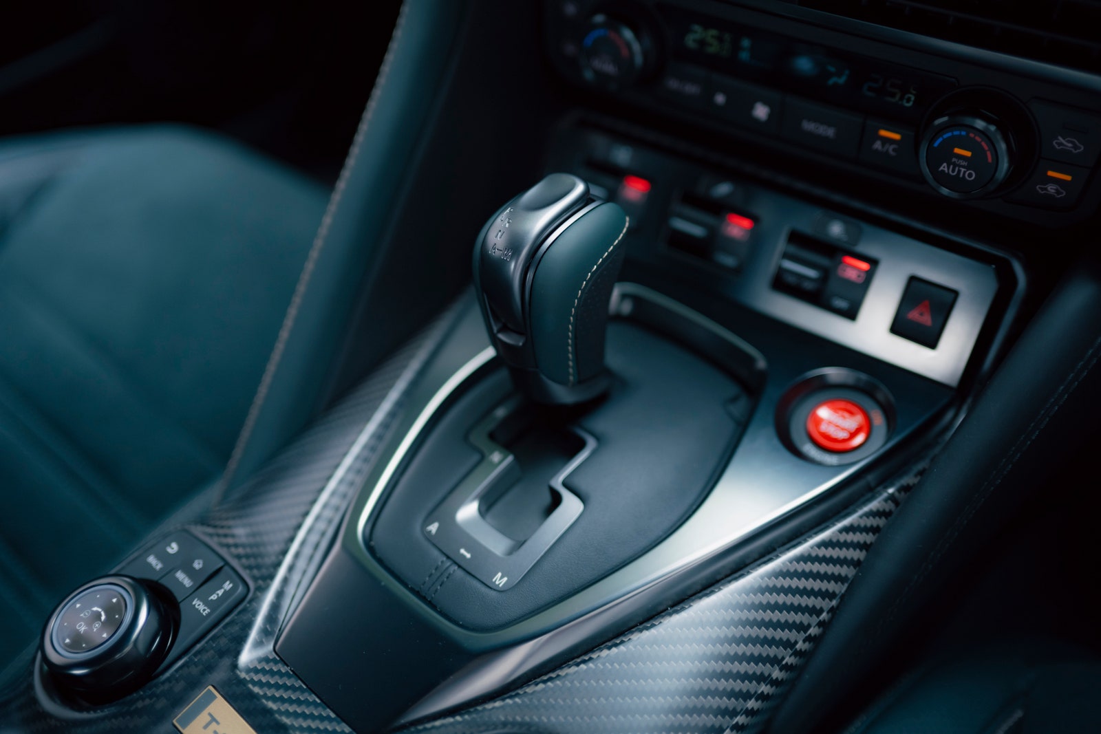 驾驶证可以驾驶的车型_迈凯伦的运动版车型与驾驶乐趣_迈锐宝主驾驶异响