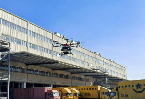 无人驾驶智能运输车_赋能智慧交通：TP1000无人运输机与智能空投技术_无人运输平台