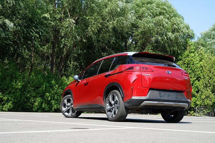 试驾广汽埃安AION V 续航可达600km且不止这些