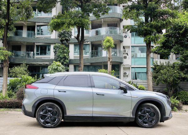 广汽埃安官网首页_广汽埃安汽车有限公司_体验广汽埃安AION UT的驾驶乐趣