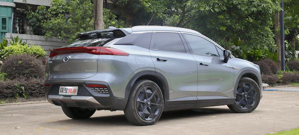 体验广汽埃安AION UT的驾驶乐趣_广汽埃安官网首页_广汽埃安汽车有限公司