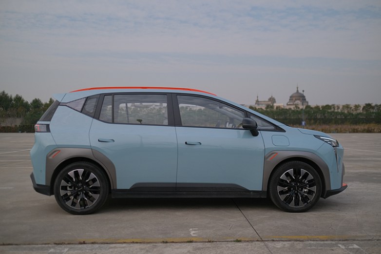 年轻人的快乐星球 试驾广汽埃安AION Y