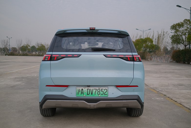 年轻人的快乐星球 试驾广汽埃安AION Y