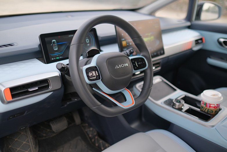 年轻人的快乐星球 试驾广汽埃安AION Y